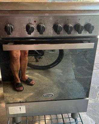 Piano cottura a gas con forno elettrico ventilato