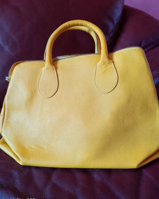 Borsa capiente in pelle vera