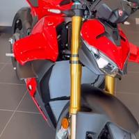Ducati Streetfighter V4 S 2025