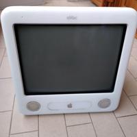 Apple eMac G4 / 1.0 (ATI Graphics)-2003