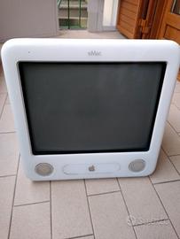 Apple eMac G4 / 1.0 (ATI Graphics)-2003