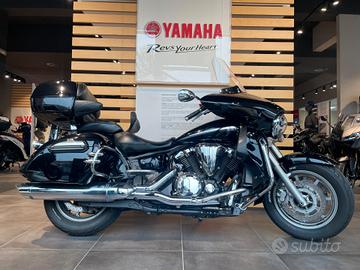 Yamaha XVS 1300 Custom midnight star