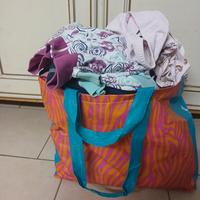 Stock vestiti da bimba