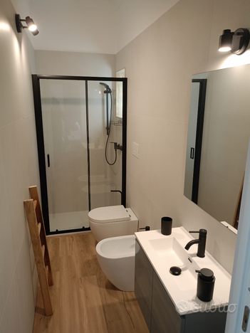 Camere con bagno privato San Vito (Ta)