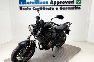 Yamaha XSR 700 TOTAL BLACK - MOTONOVA