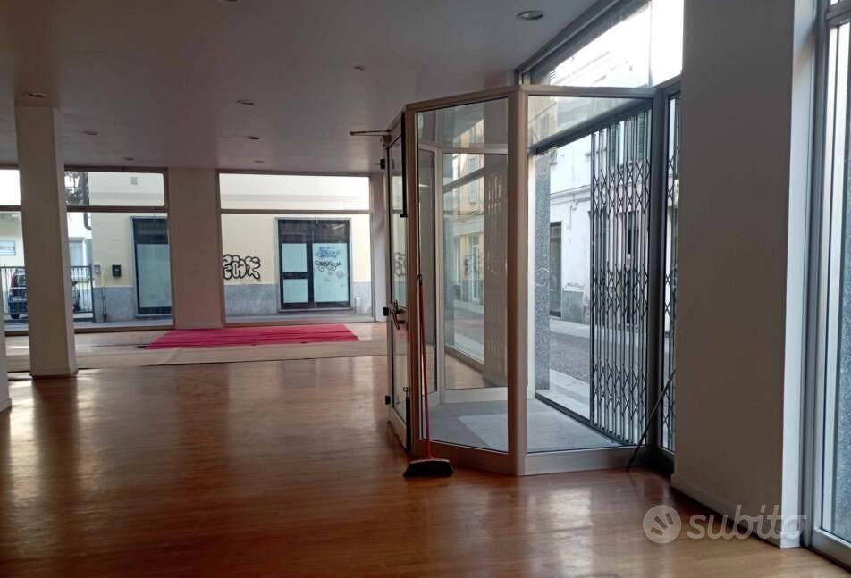 Immobile in asta di 420 m² con 1 locale a Voghera - Altro