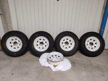 Gomme BFGMud KM3 255/70R16 + cerchi per Land Rover
