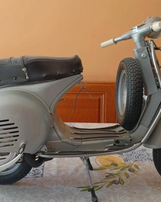 Modello Vespa GS 150 Hachette 1:3