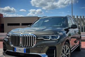 BMW X7 xdrive30d Individual Composition auto 7p.ti