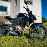 CF Moto 300 nk