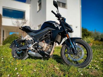 CF Moto 300 nk