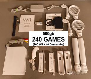 Nintendo Wii con 240 Giochi e 2 Telecomandi