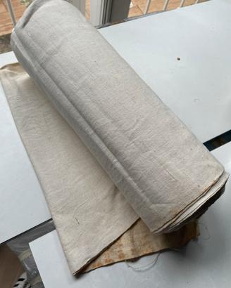 Rotoli di tessuto antichi tessuti a telaio a mano