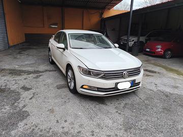 Vw Passat 1.6 dsg sinistrata