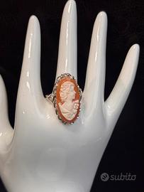 Anello Cammeo