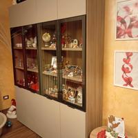 Mobile vetrina salone