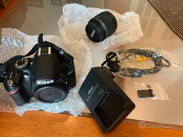 NIKON D3200 con obbiettivo 18-55 VR II