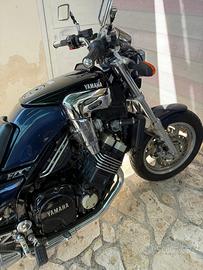 Yamaha Fzx 750