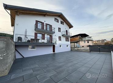 PORZIONE DI BIFAMILIARE A CAMPODENNO