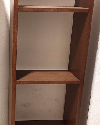 Scaffale in legno da appendere