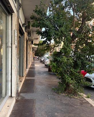 NEGOZIO A ROMA
