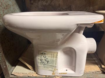Wc tesi scarico parete