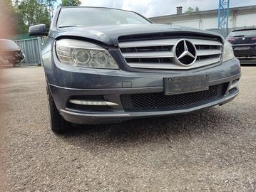Paraurti anteriore MERCEDES-BENZ C 220 del 2010