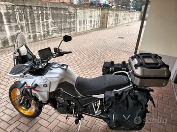 kove 800 x GT