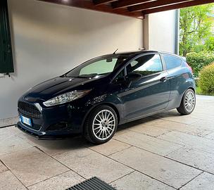 Ford fiesta mk7.5 titanium GPL bombola nuova