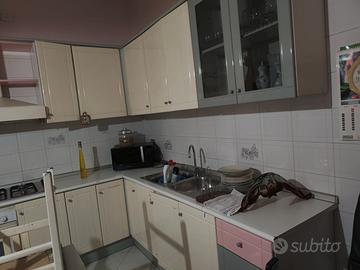 Cucina completa di forno