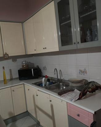 Cucina completa di forno