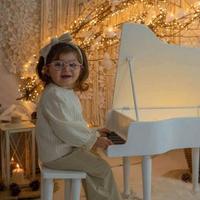 Pianoforte e Sgabello per Allestimenti Fotografici