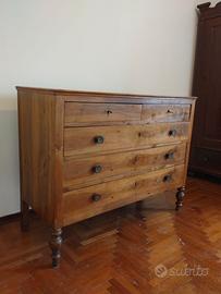 Cassettiera in pregiato legno di olmo