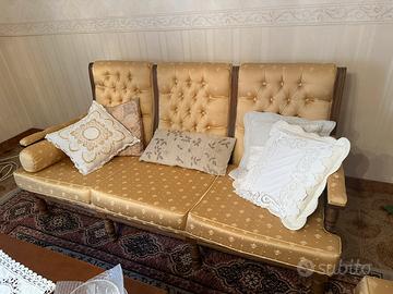 Divano vintage 3 posti + 2 poltrone 1 posto