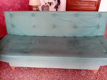 Divano letto e poltrona