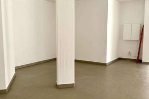 Immobile di 154 m² con 1 locale a Leffe
