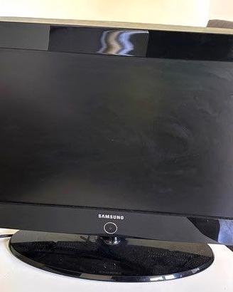 TV LCD SAMSUNG 26" PERFETTO (+ DECODER PENNA USB).