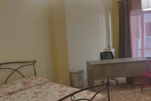 Singola per studentessa - piaz roma, s.m. di gesu'