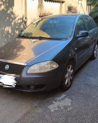 Croma 1.9 150cv ( intera per pezzi)
