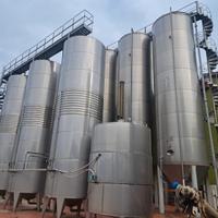 Attrezzatura per cantina sociale