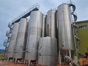 Attrezzatura per cantina sociale