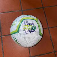 Pallone calcio serie b firmato da dario hübner