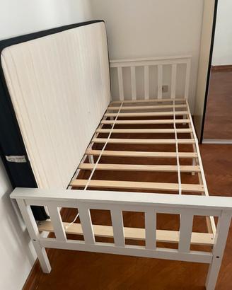 Letto singolo con materasso