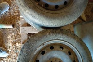 cerchi e gomme da 15 polli