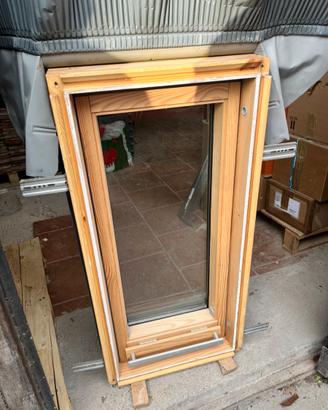 VELUX Finestra per tetti modello GGL 3073