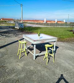 Tavolo con vetro vintage