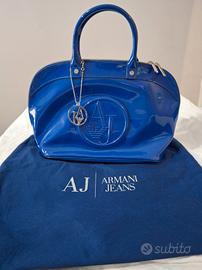 Borsa Armani Jeans vernice Blu elettrico 