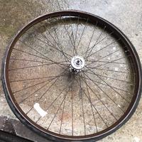 Ruota per bici bianchi