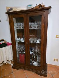 Vetrina e madia
