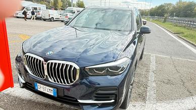 Bmw X5 xdrive30d MHEV 48V subentro noleggio